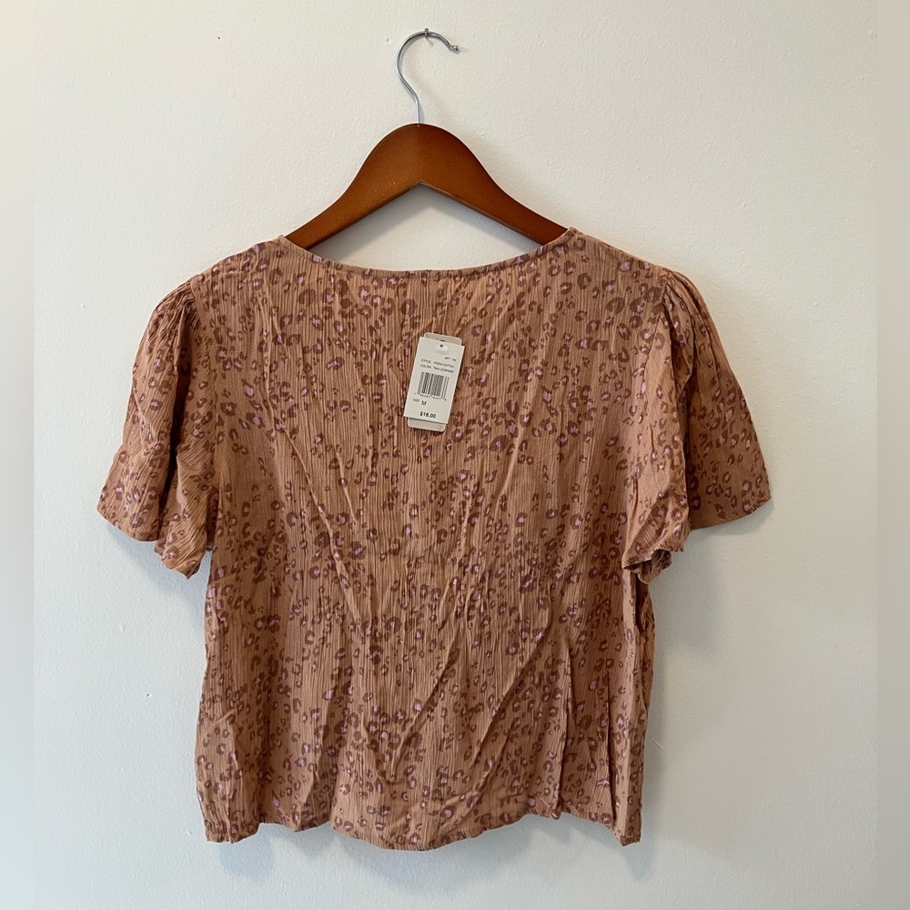 Yarn & Sea Leopard Drawstring Top - Picture 3 of 6